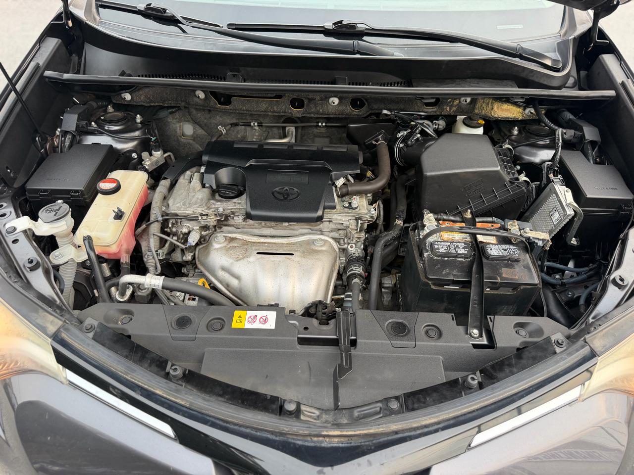 Toyota RAV4 LE FWD 2016