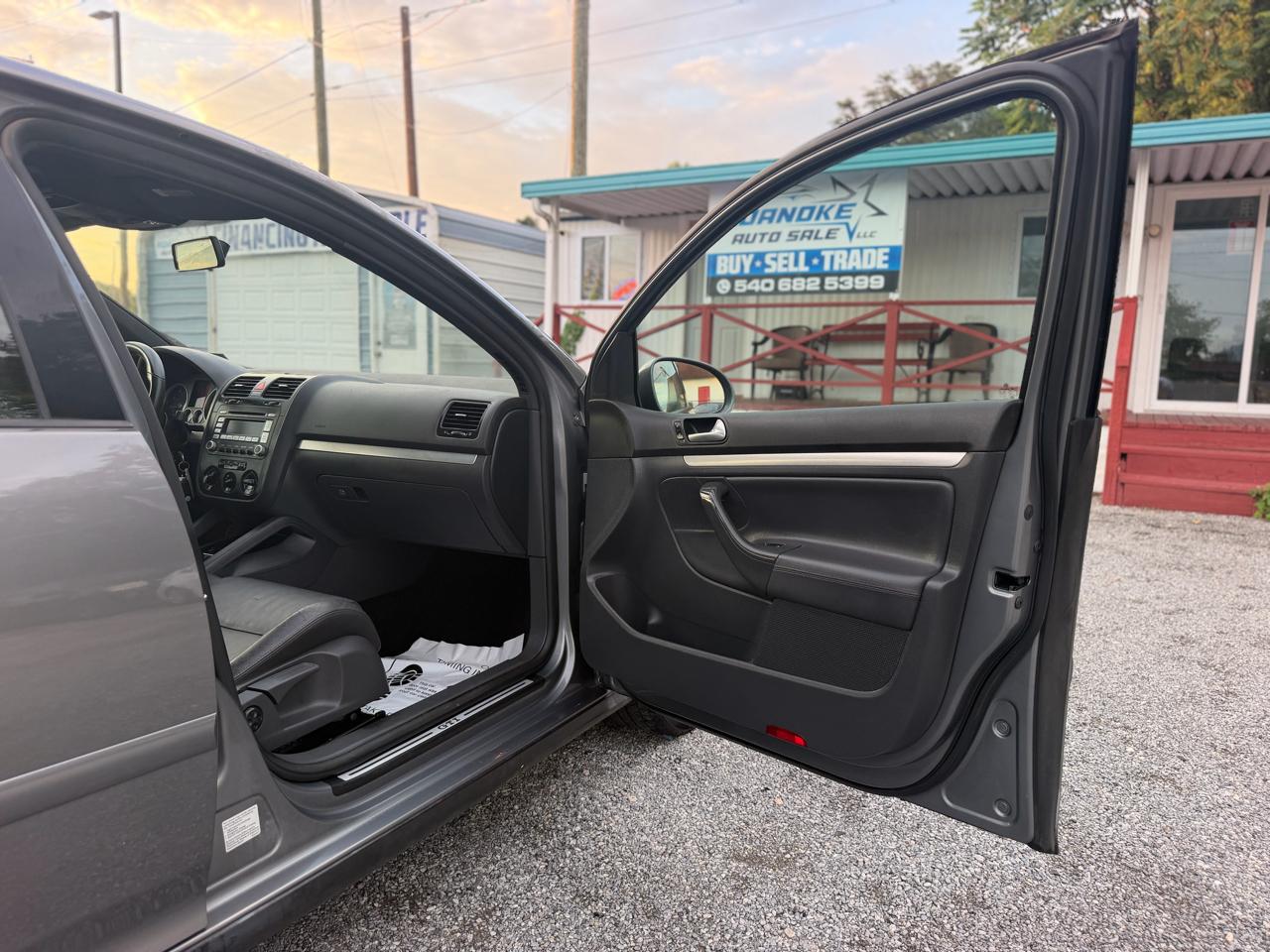 Volkswagen GTI 2.0T Sedan 2008
