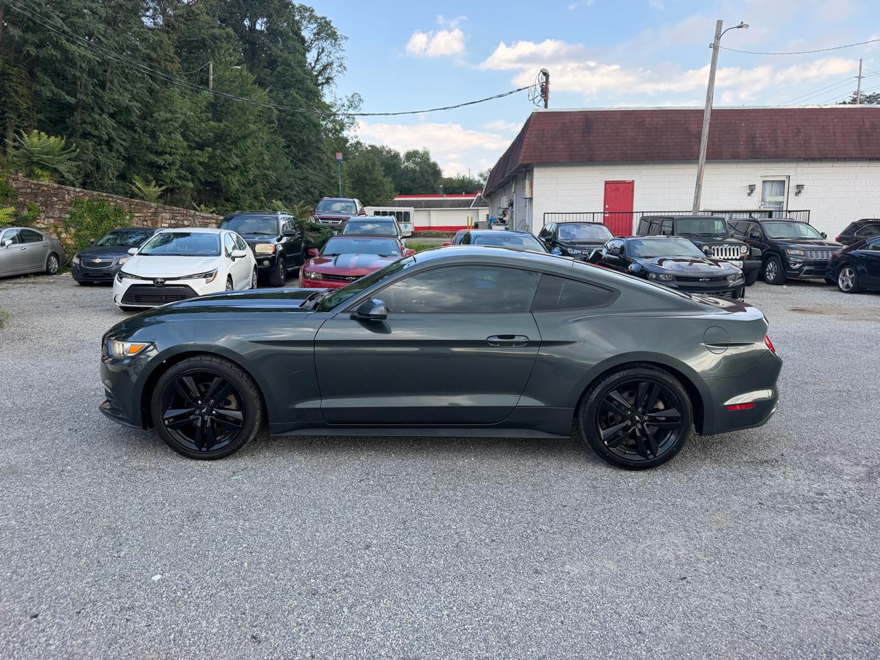 Ford Mustang V6 Coupe 2016