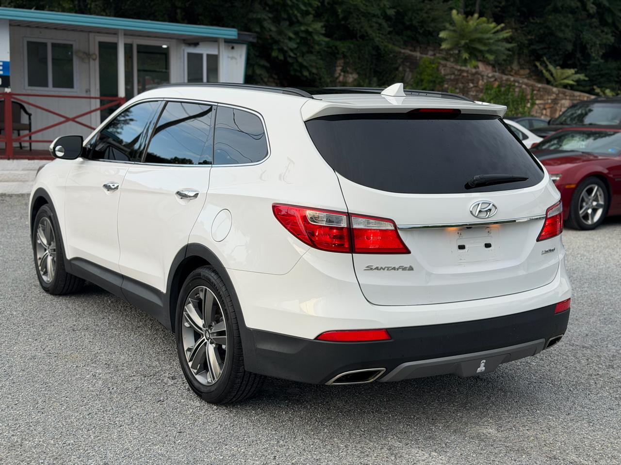 Hyundai Santa Fe Limited FWD 2013