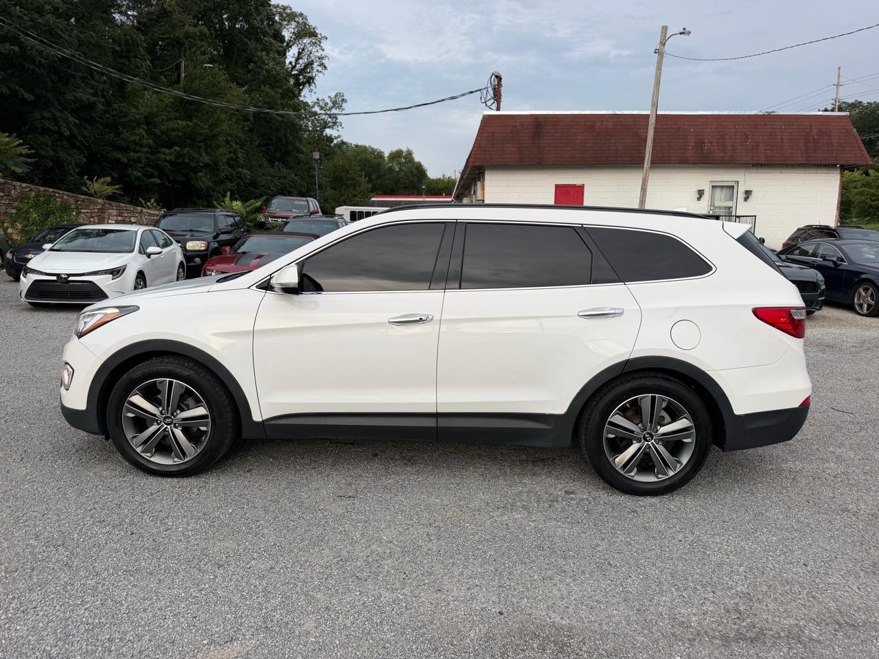 Hyundai Santa Fe Limited FWD 2013