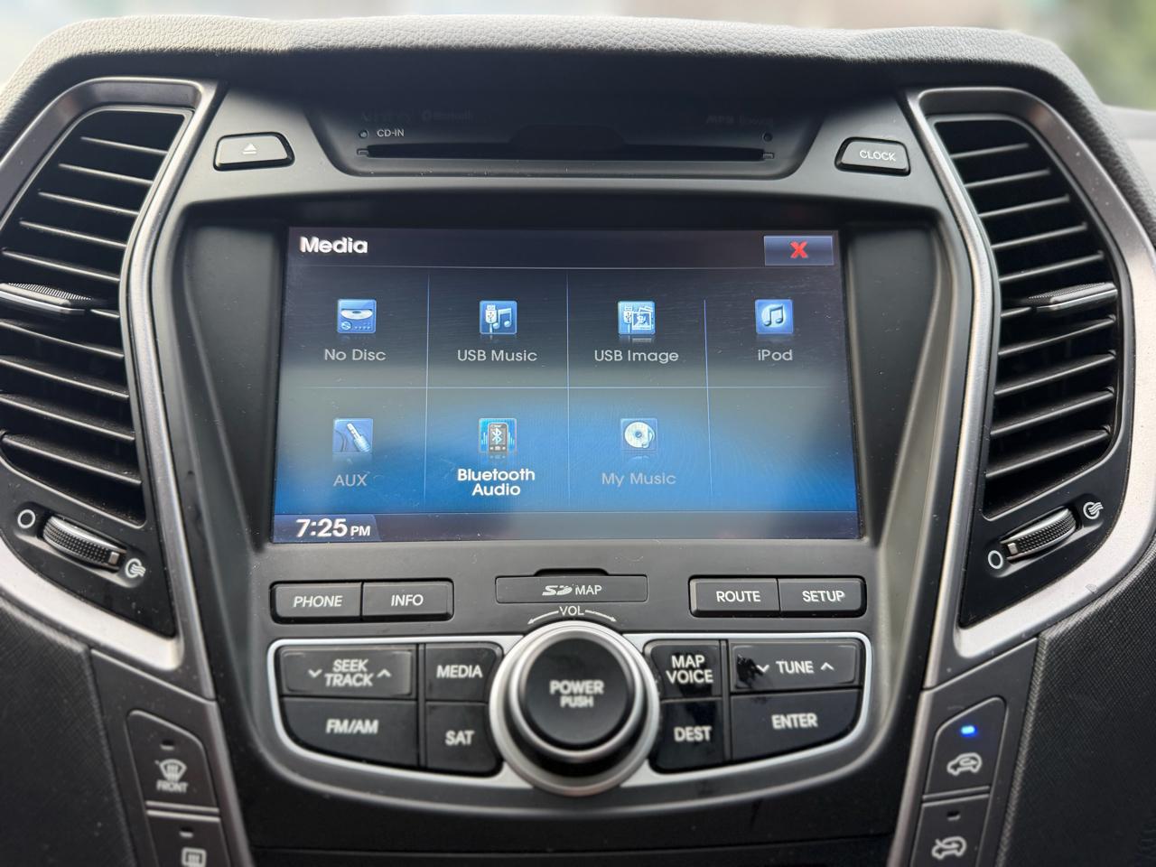 Hyundai Santa Fe Limited FWD 2013