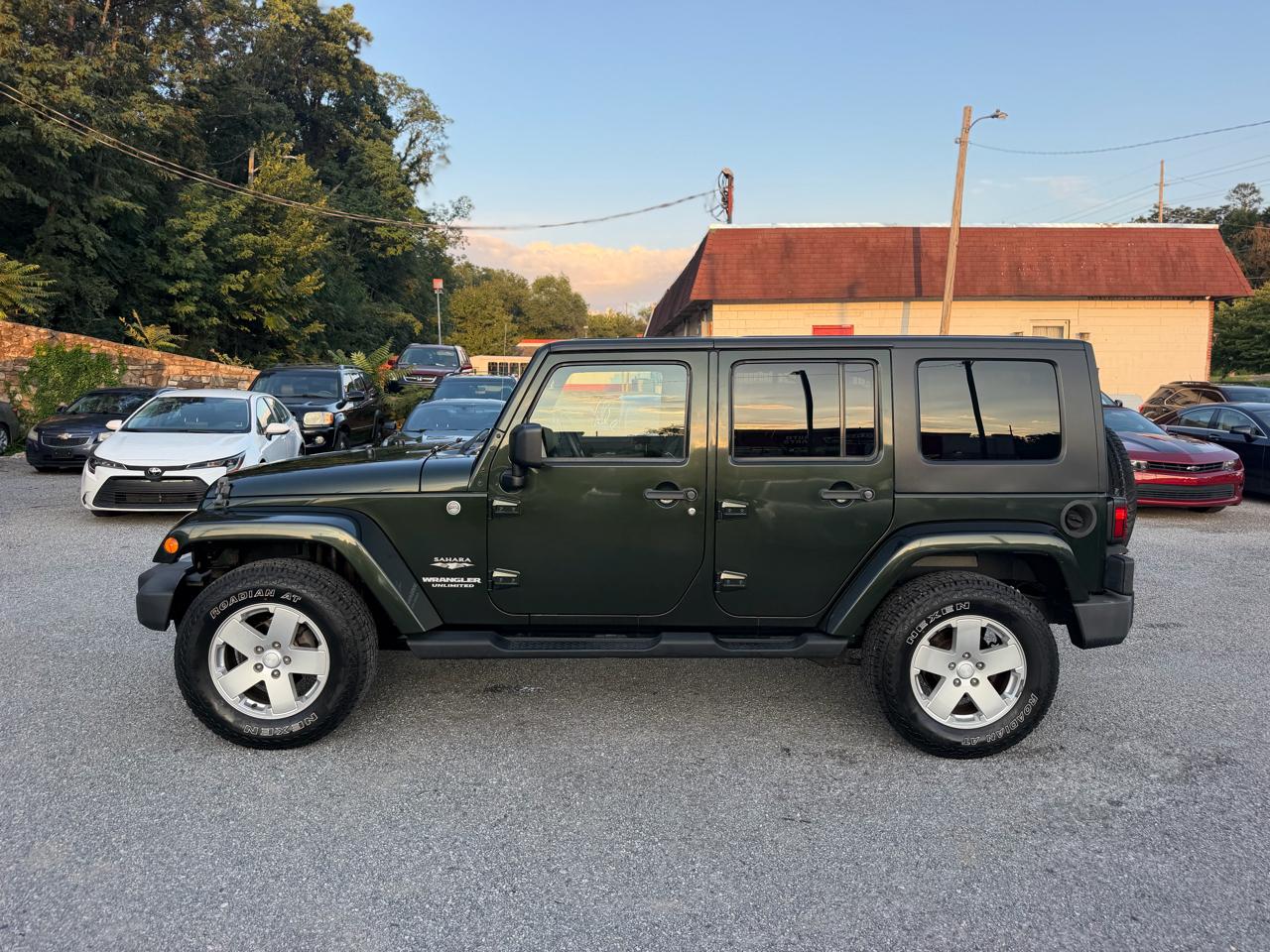 Jeep Wrangler Unlimited Sahara 4WD 2010