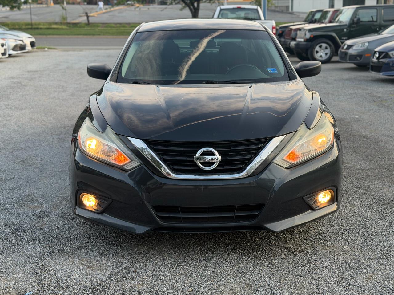 Nissan Altima photo 7