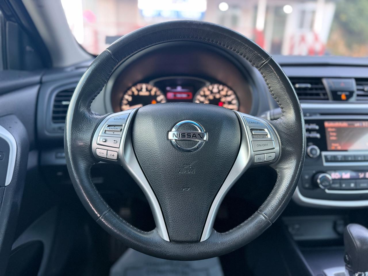 Nissan Altima photo 16