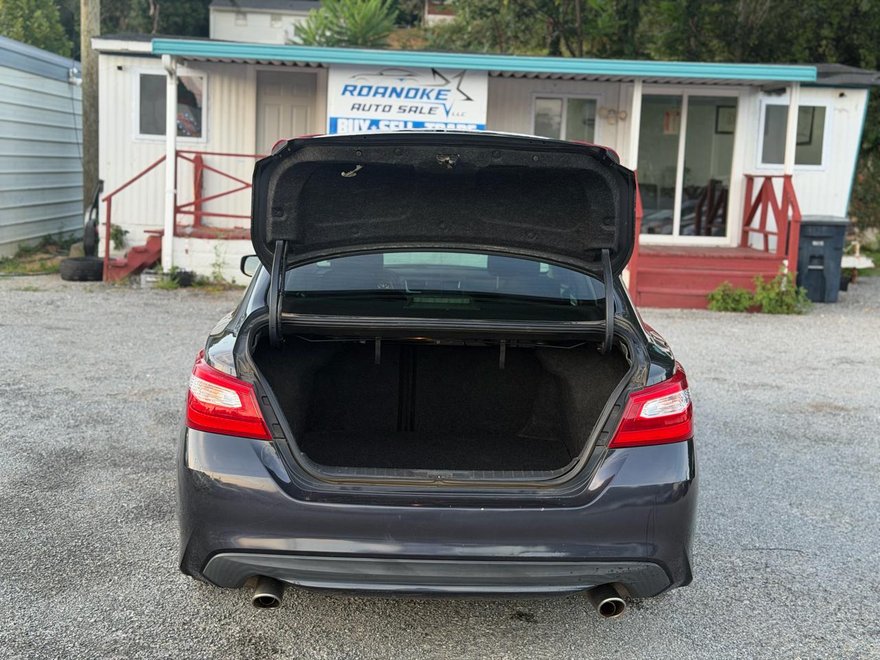 Nissan Altima photo 22