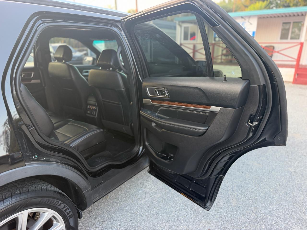 Ford Explorer Limited FWD 2016