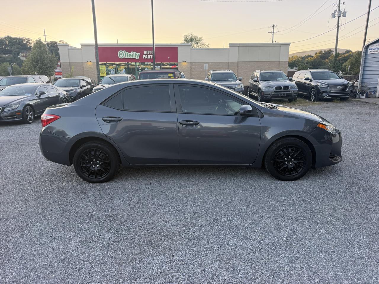 Toyota Corolla LE CVT 2017