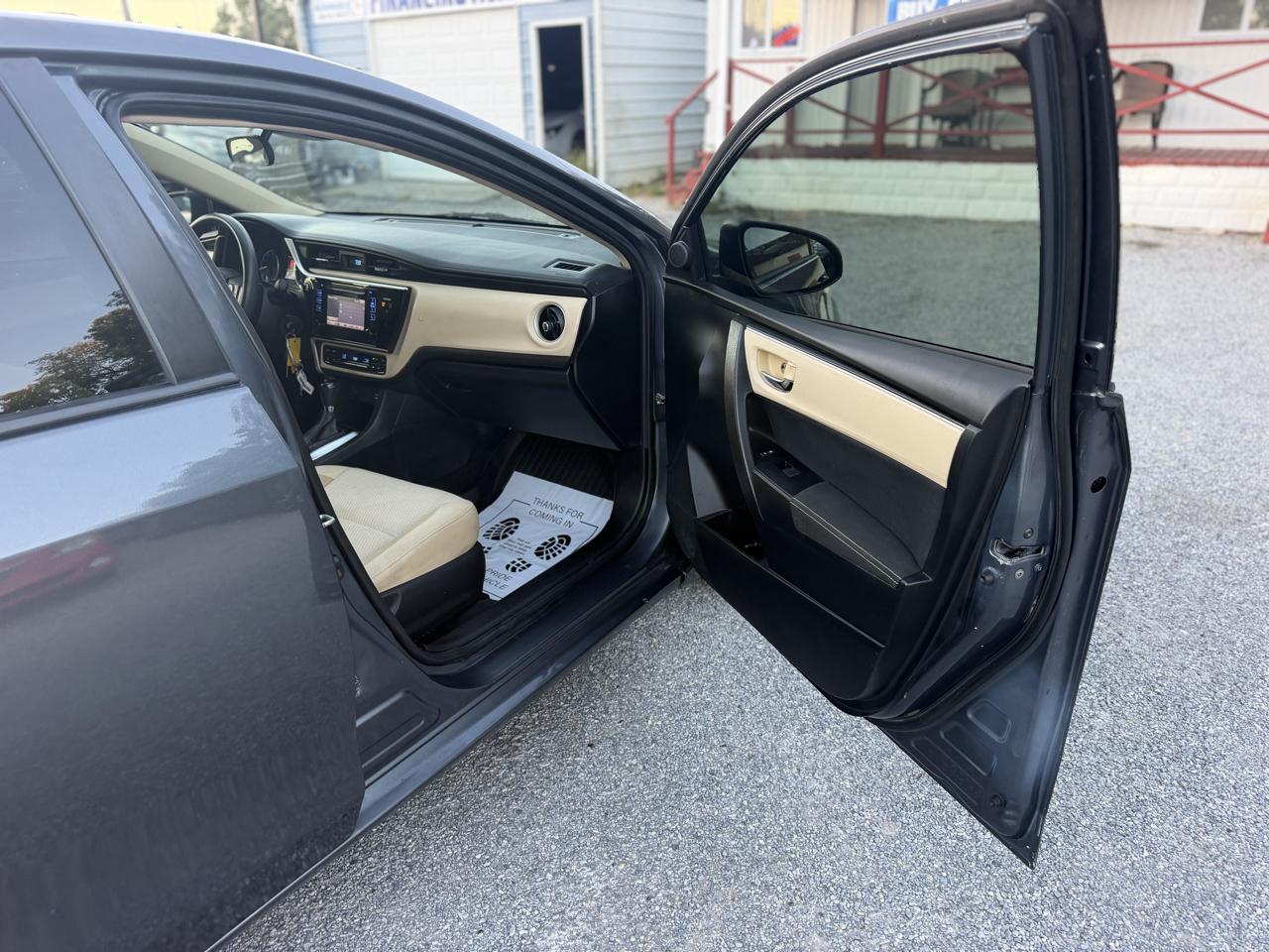 Toyota Corolla LE CVT 2017