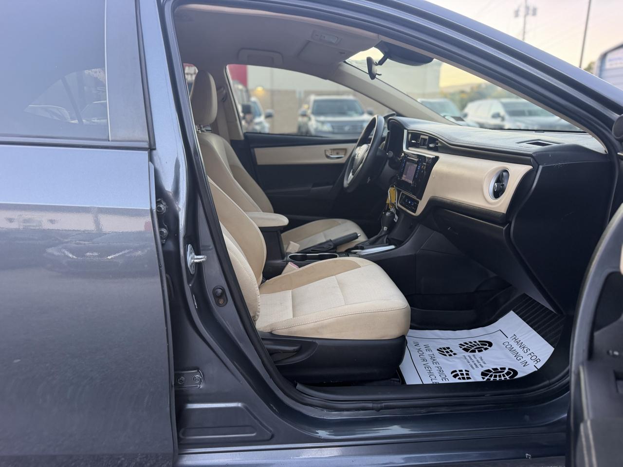 Toyota Corolla LE CVT 2017