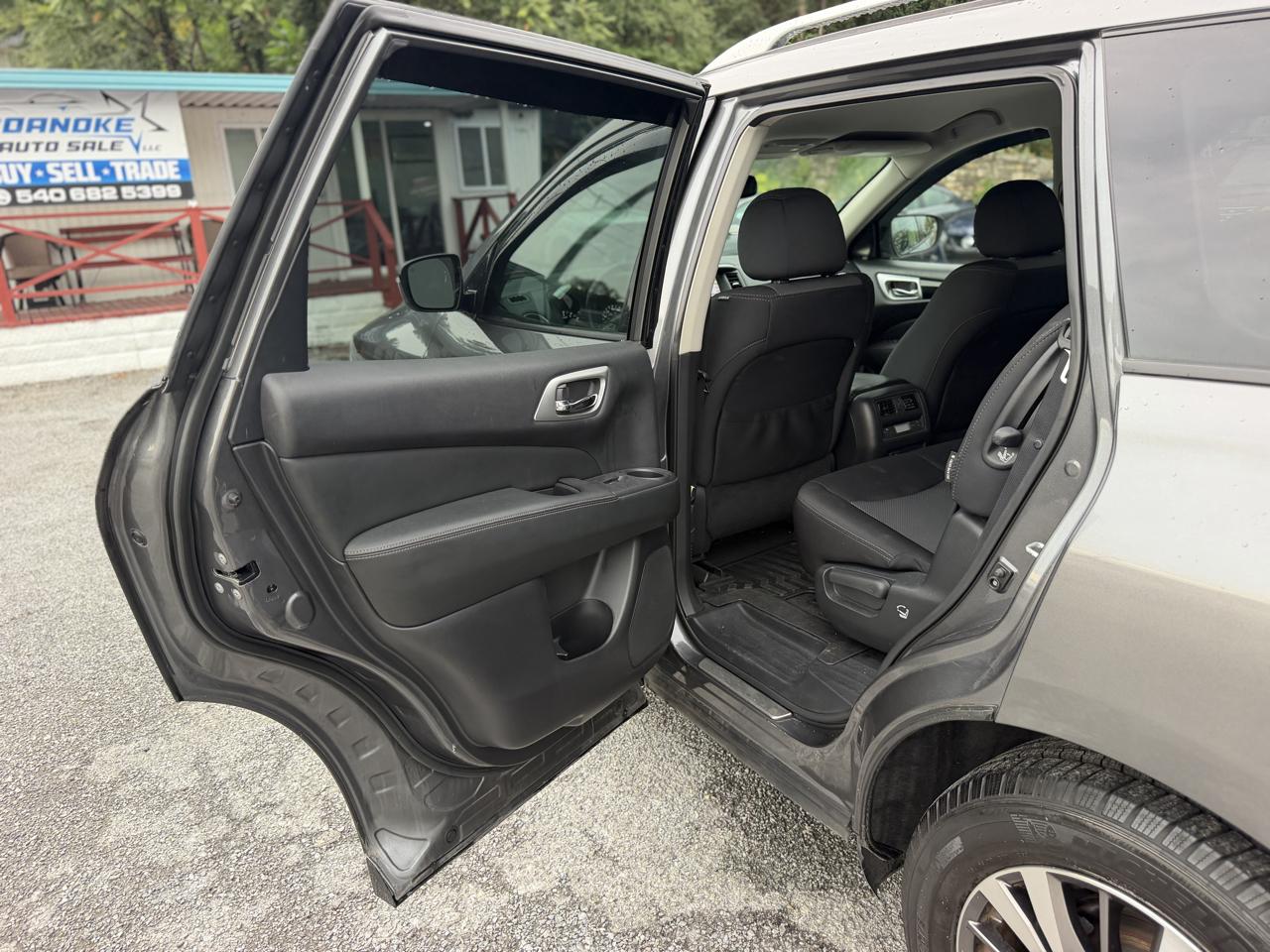 Nissan Pathfinder S 2WD 2018