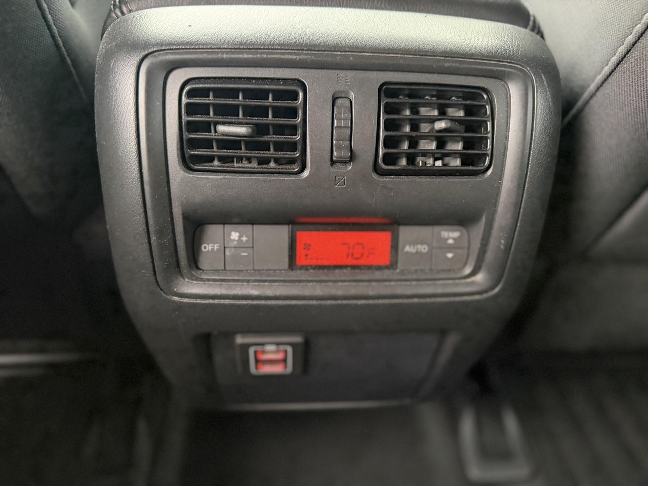 Nissan Pathfinder S 2WD 2018