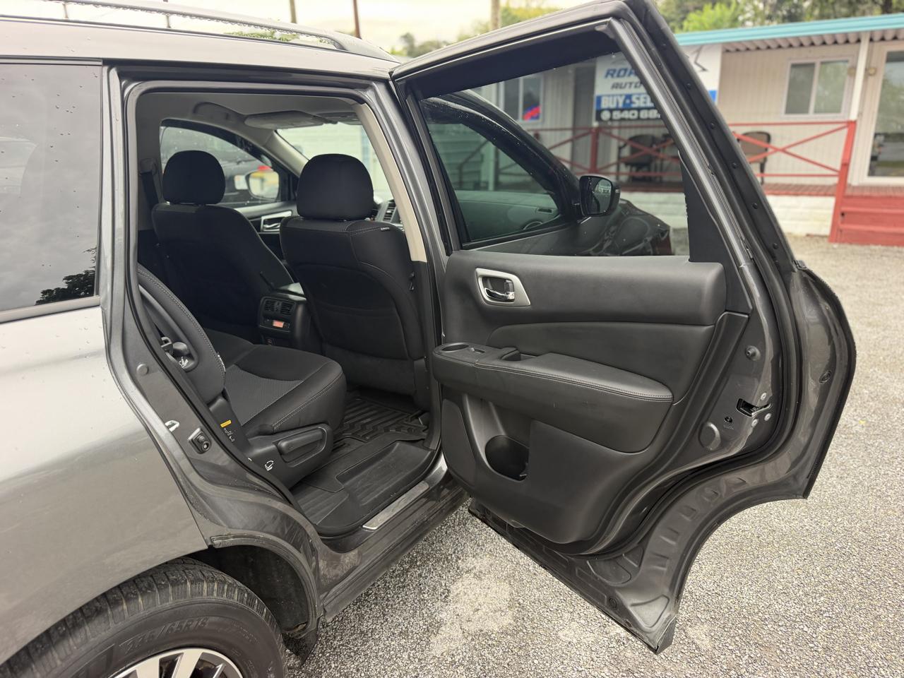 Nissan Pathfinder S 2WD 2018