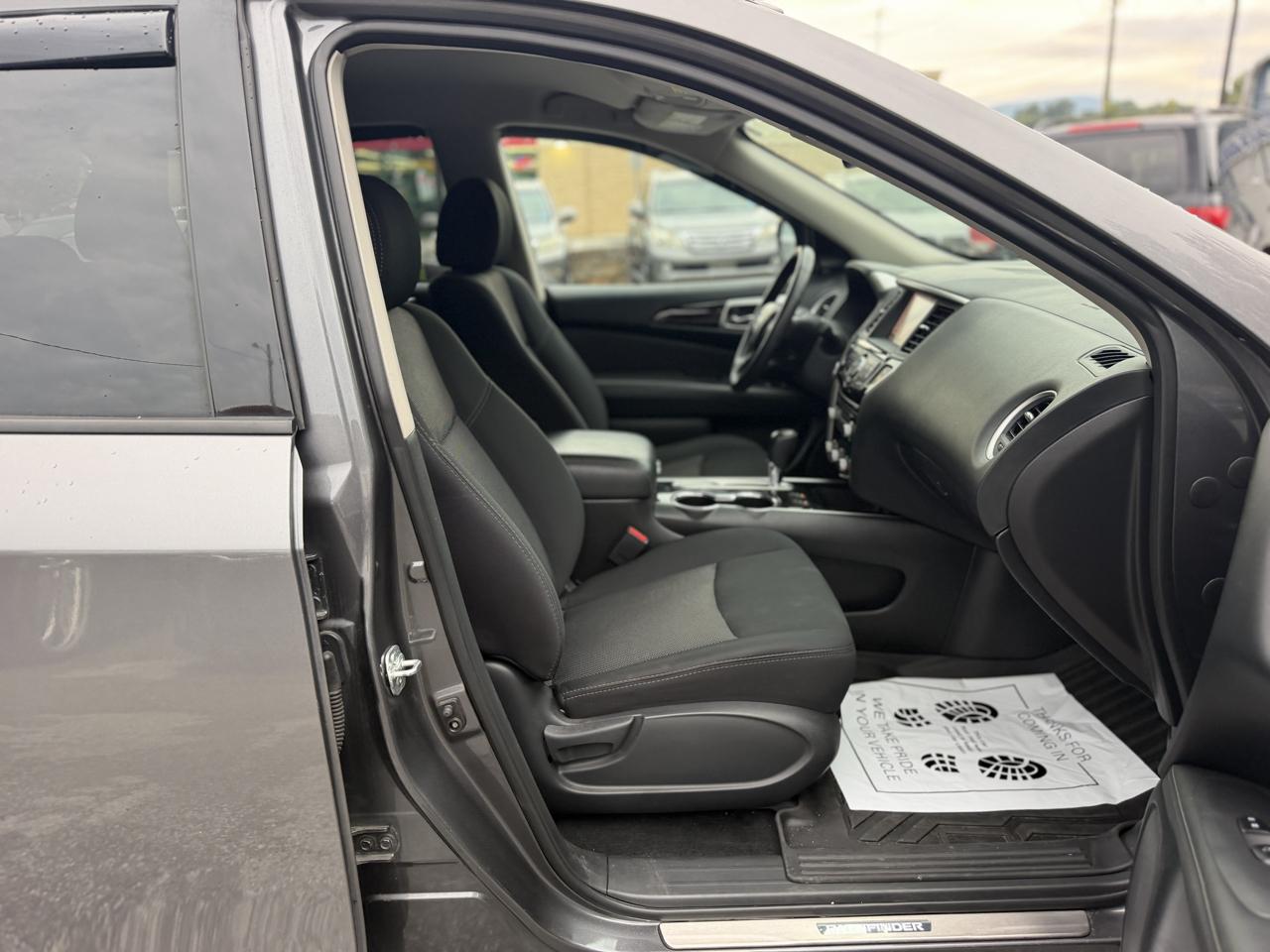 Nissan Pathfinder S 2WD 2018