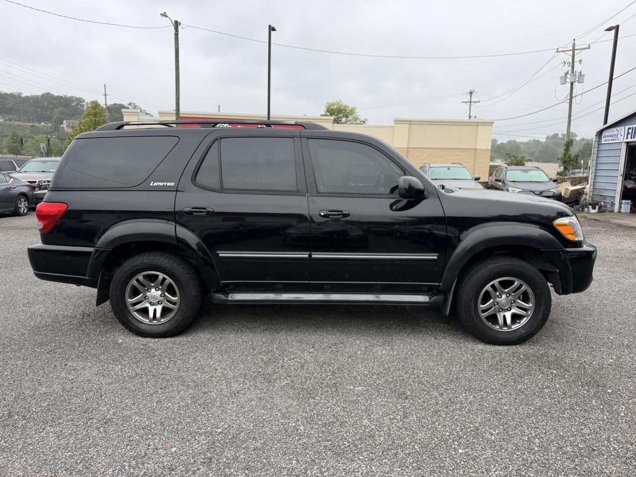 Toyota Sequoia Limited 2WD 2006