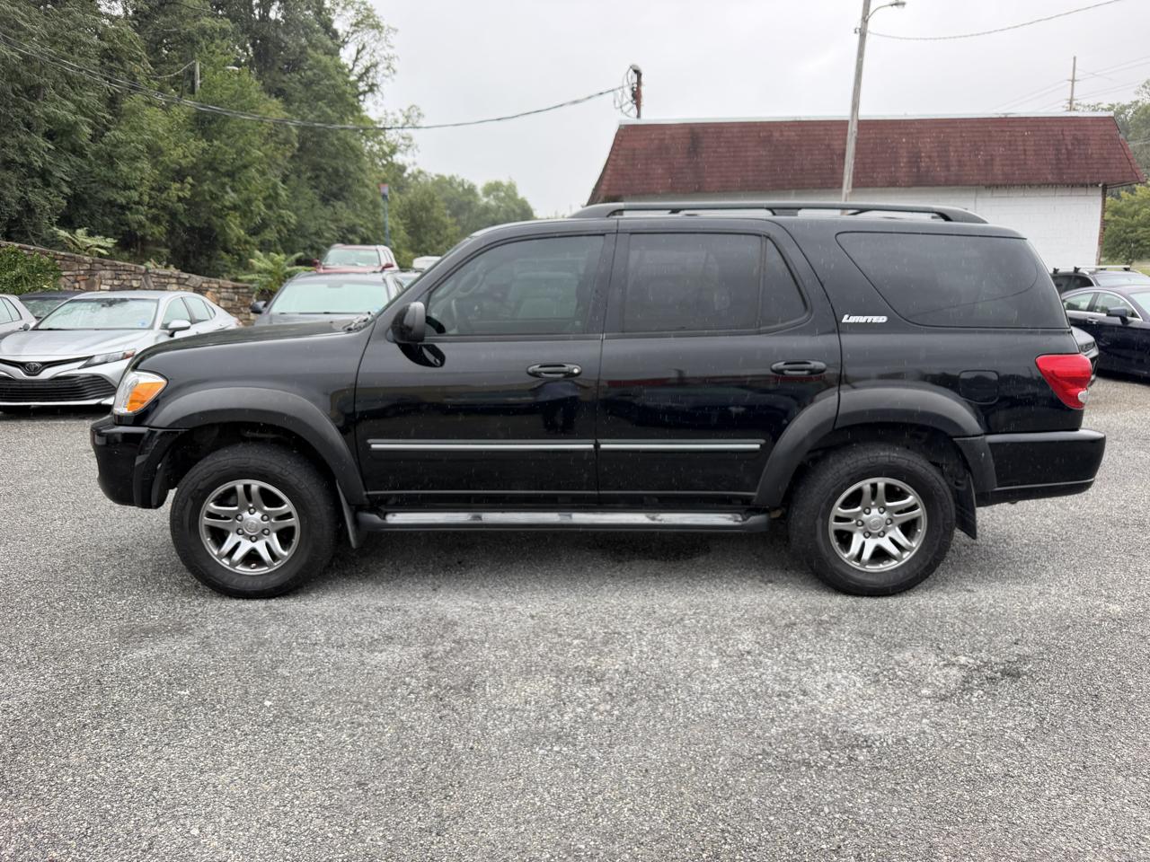 Toyota Sequoia Limited 2WD 2006