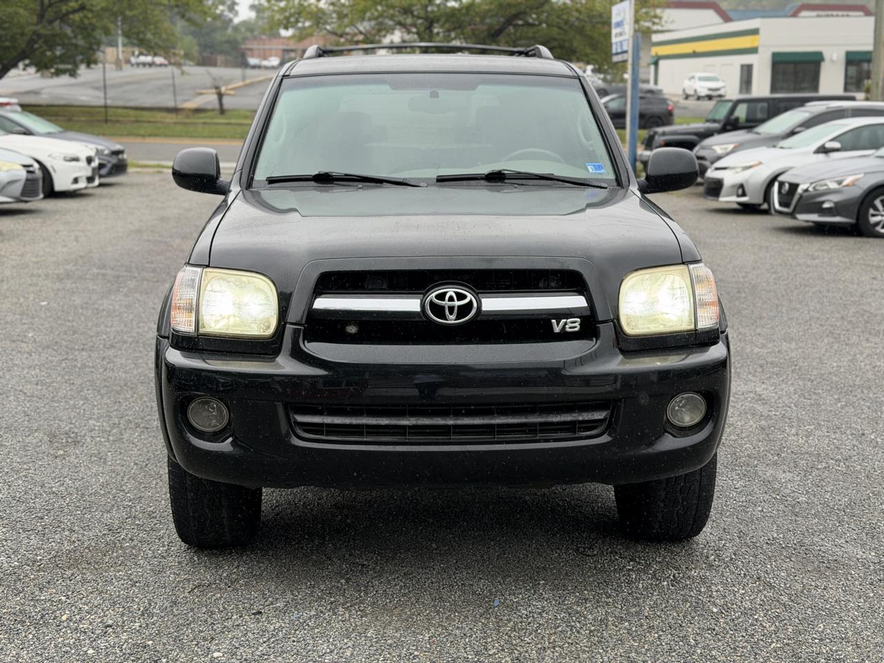 Toyota Sequoia Limited 2WD 2006