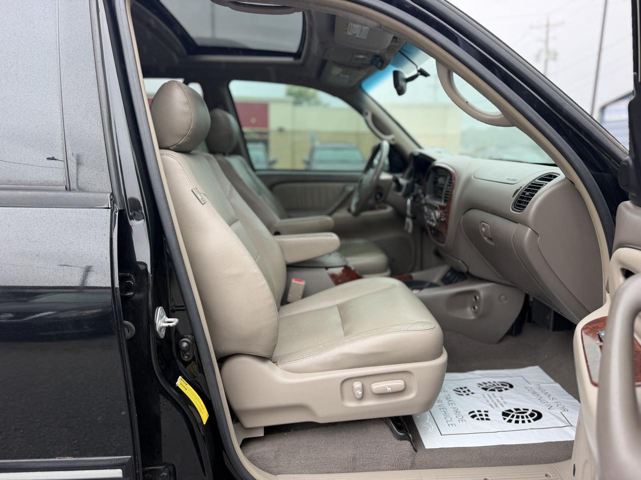 Toyota Sequoia Limited 2WD 2006