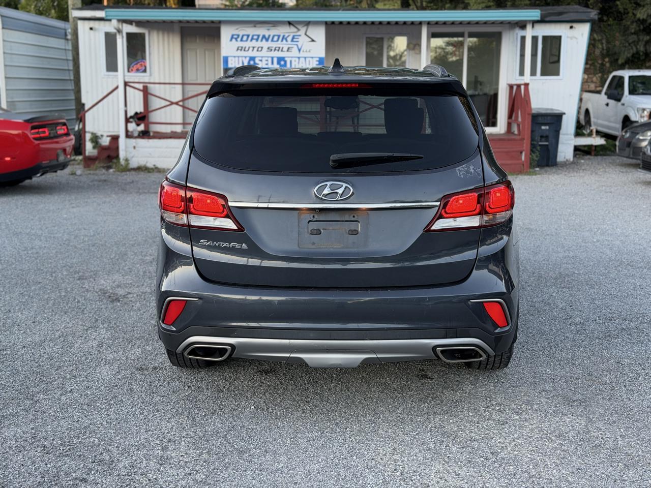 Hyundai Santa Fe SE FWD 2017