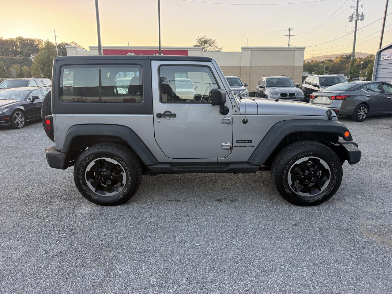 Jeep Wrangler Sport 4WD 2014