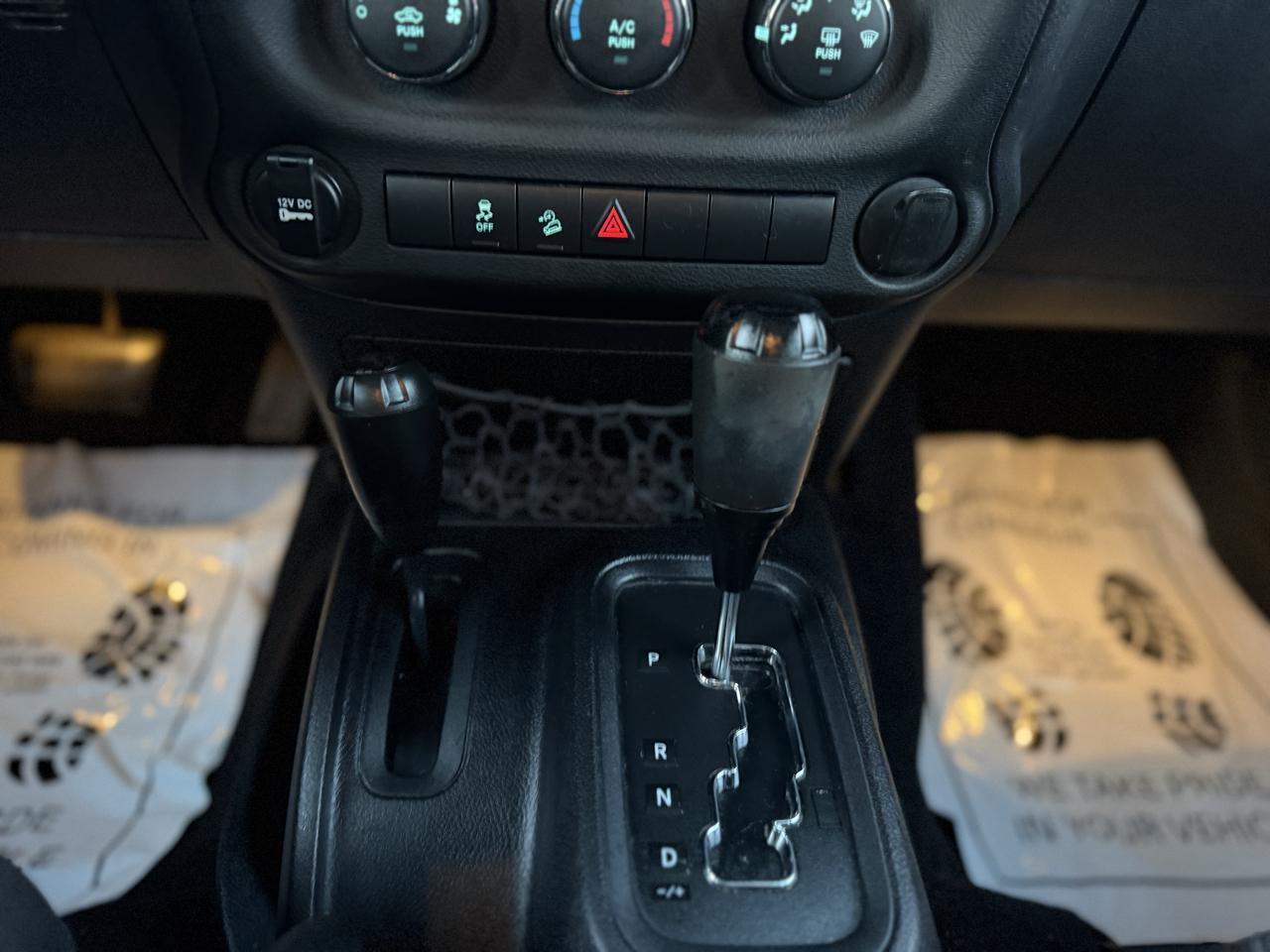 Jeep Wrangler Sport 4WD 2014
