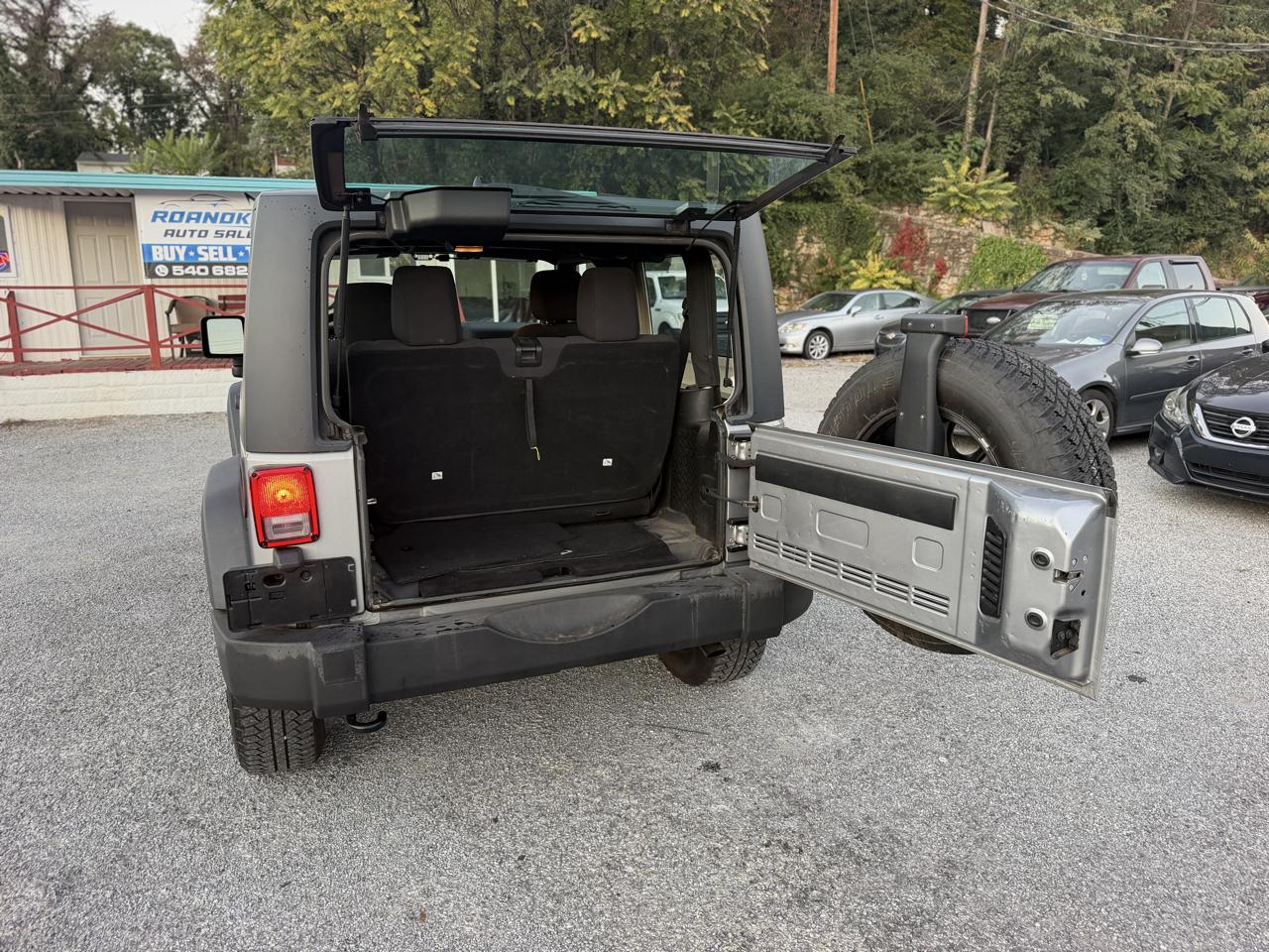 Jeep Wrangler Sport 4WD 2014
