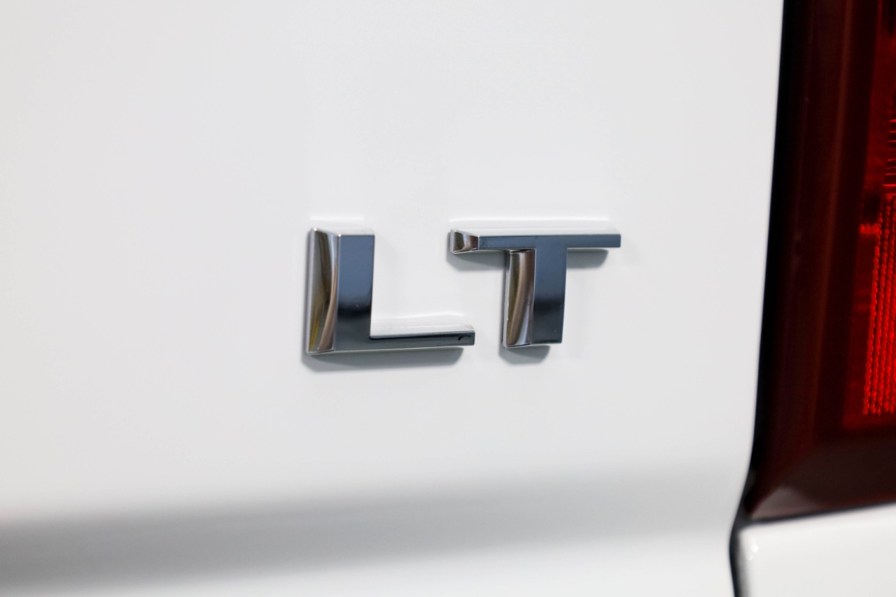 Chevrolet Silverado 2500HD 4WD Crew Cab 159" LT 2023