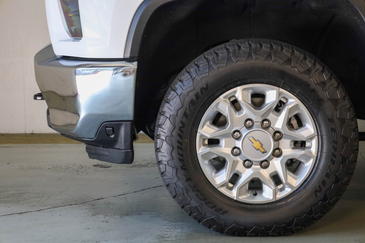 Chevrolet Silverado 2500HD 4WD Crew Cab 159" LT 2023
