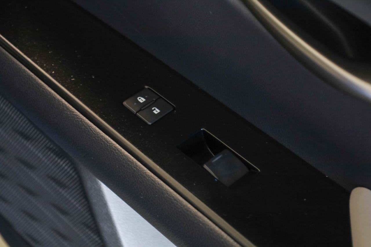 Lexus UX UX 250h Premium FWD 2024