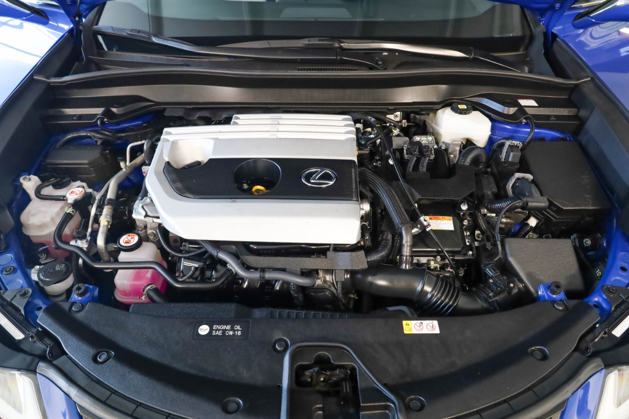 Lexus UX UX 250h Premium FWD 2024