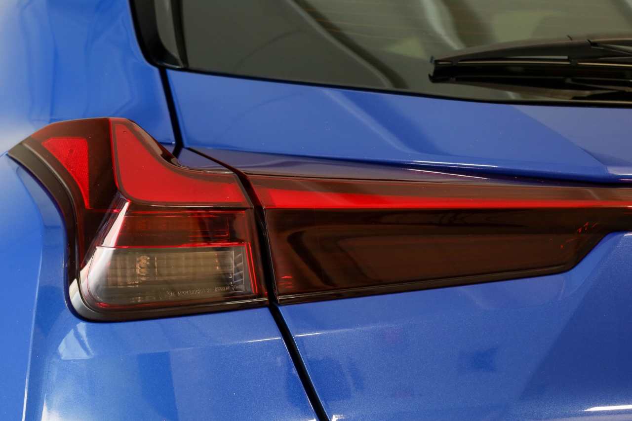 Lexus UX UX 250h Premium FWD 2024