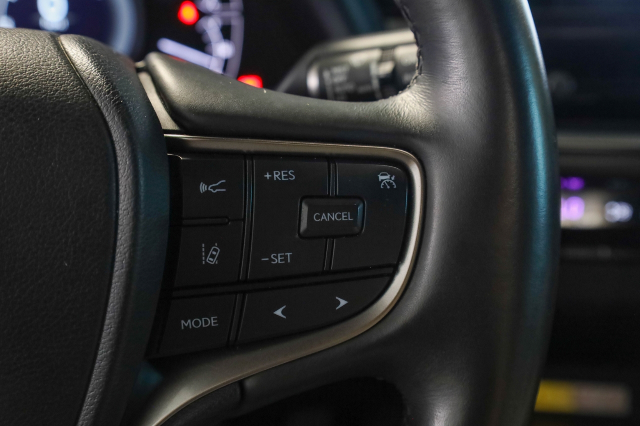 Lexus UX UX 250h Premium FWD 2024