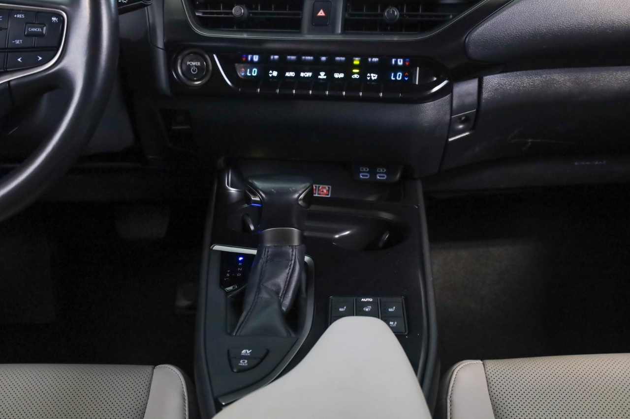 Lexus UX UX 250h Premium FWD 2024