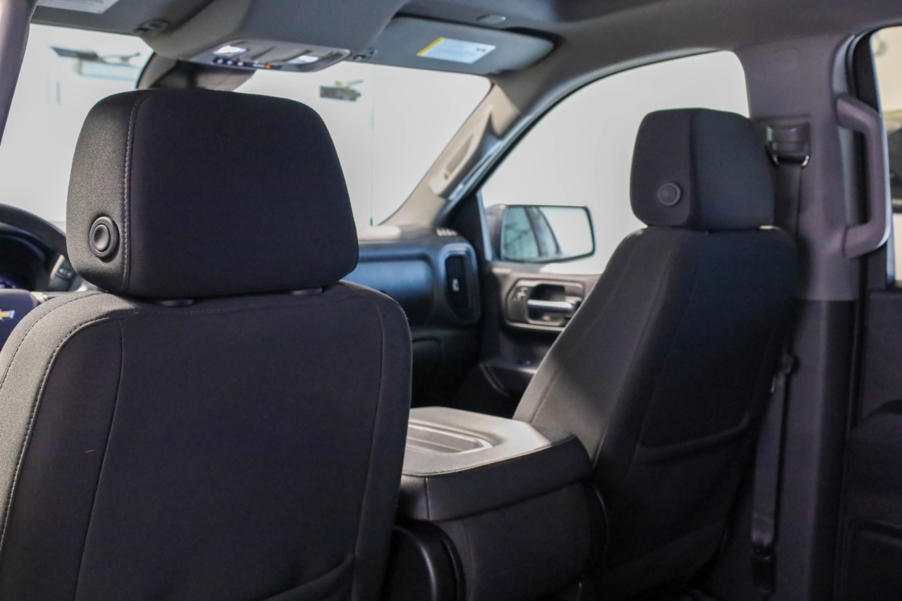 Chevrolet Silverado 1500 4WD Crew Cab 147" Custom 2024