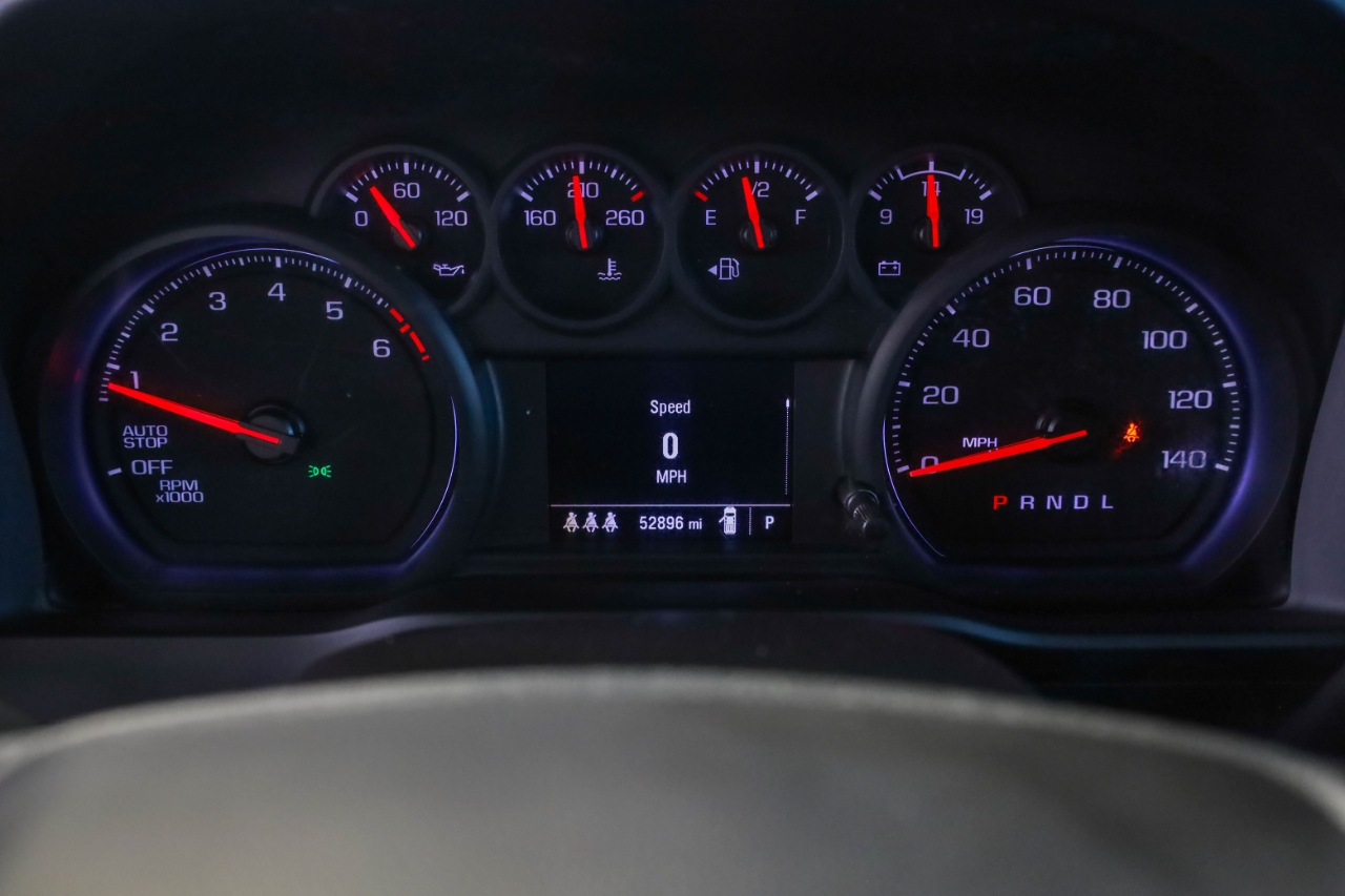 Chevrolet Silverado 1500 4WD Crew Cab 147" Custom 2024