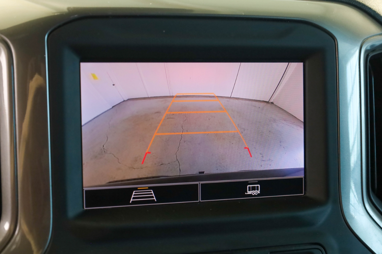 Chevrolet Silverado 1500 4WD Crew Cab 147" Custom 2024