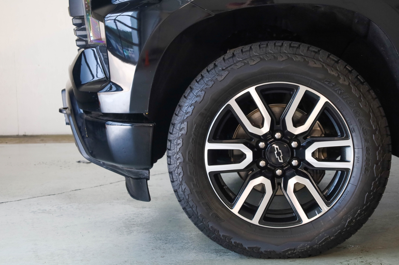 Chevrolet Silverado 1500 4WD Crew Cab 147" Custom 2024