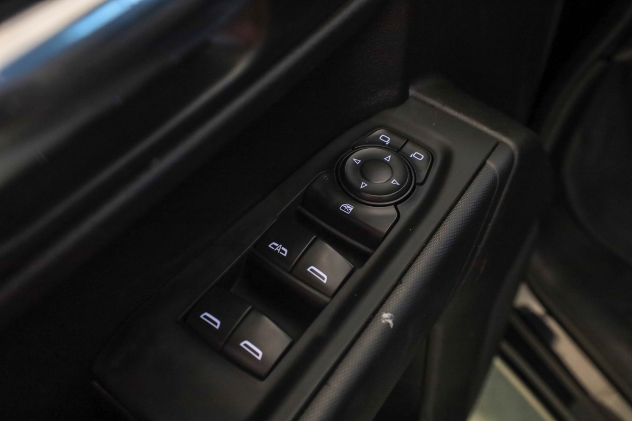 Chevrolet Silverado 1500 4WD Crew Cab 147" Custom 2024