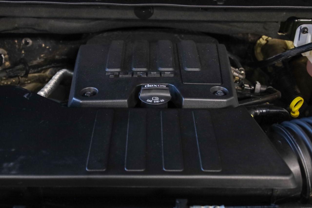 Chevrolet Silverado 1500 4WD Crew Cab 147" Custom 2024