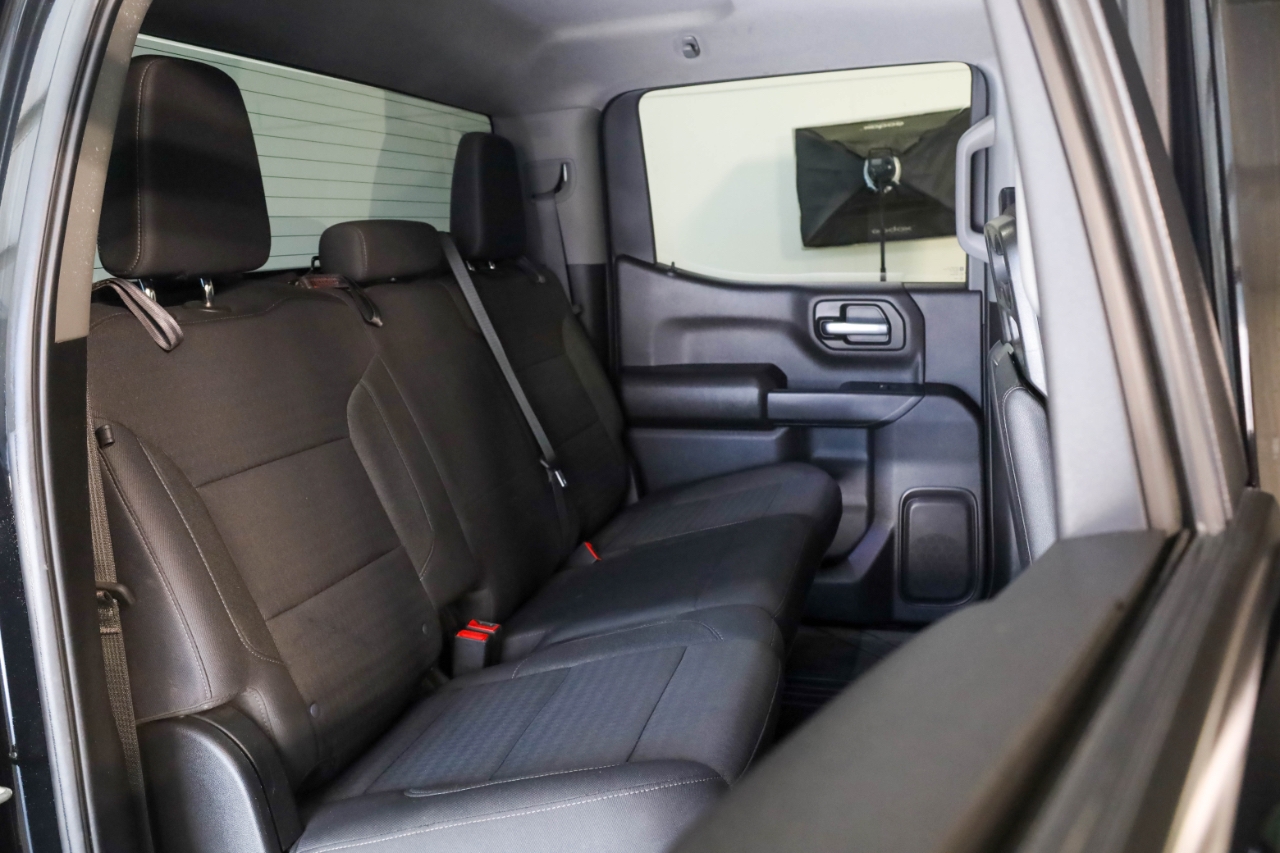 Chevrolet Silverado 1500 4WD Crew Cab 147" Custom 2024