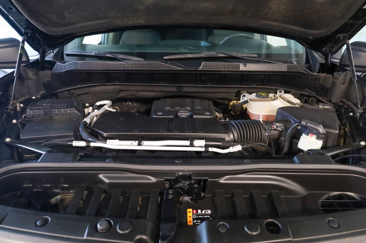 Chevrolet Silverado 1500 4WD Crew Cab 147" Custom 2024