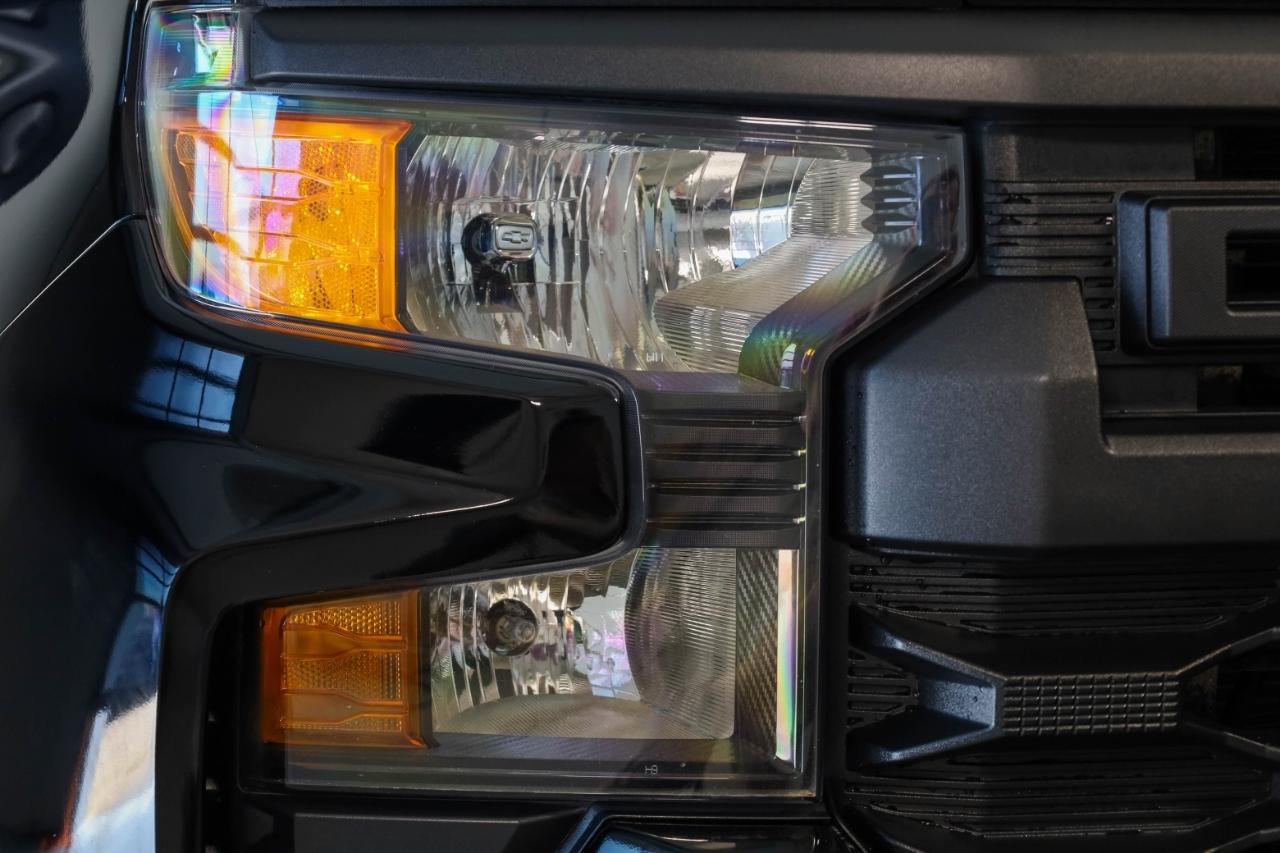 Chevrolet Silverado 1500 4WD Crew Cab 147" Custom 2024