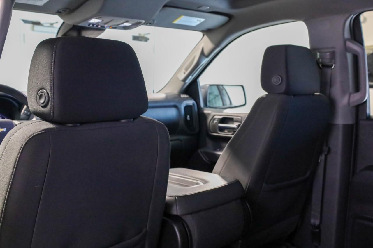 Chevrolet Silverado 1500 4WD Crew Cab 147" Custom 2024