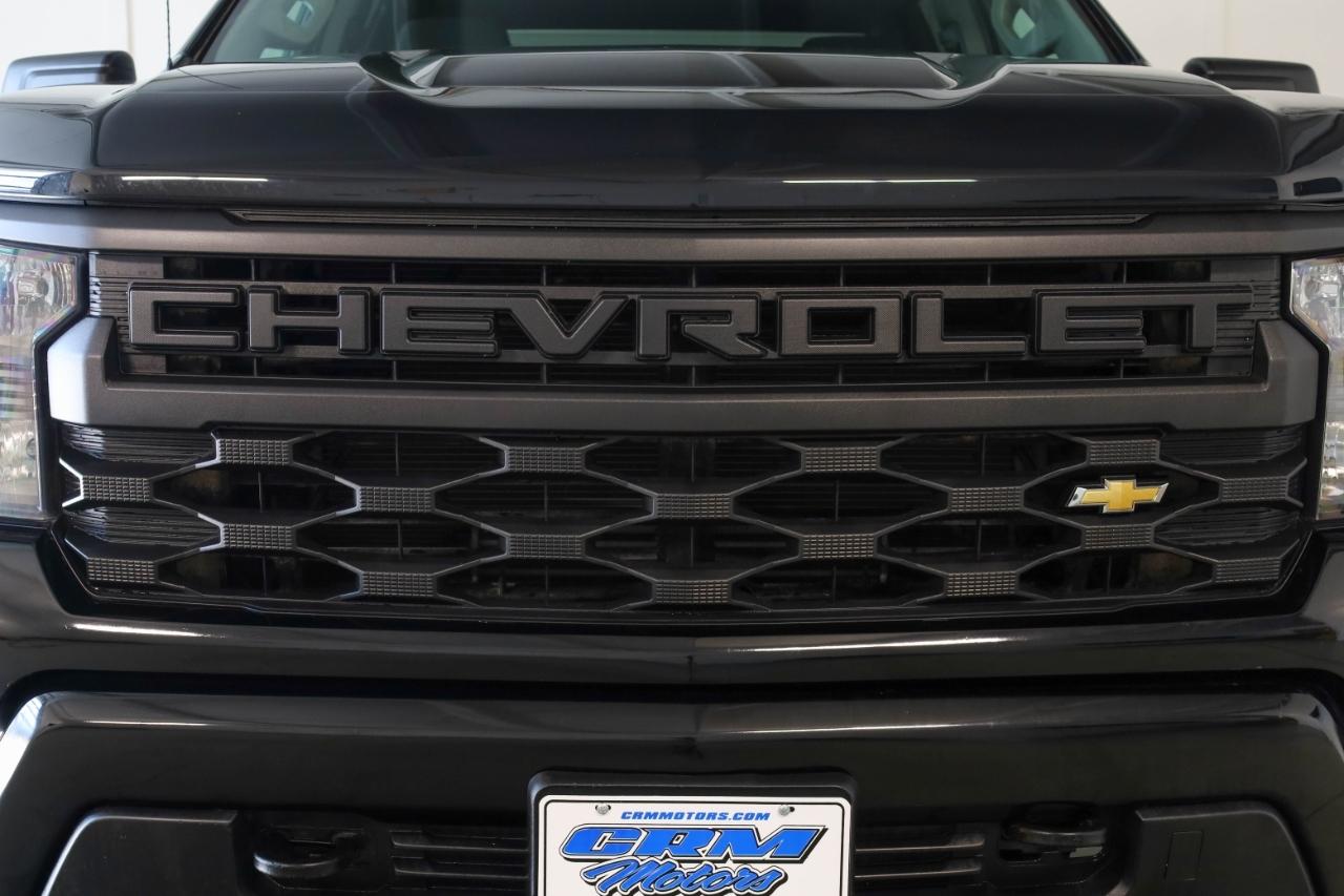 Chevrolet Silverado 1500 4WD Crew Cab 147" Custom 2024