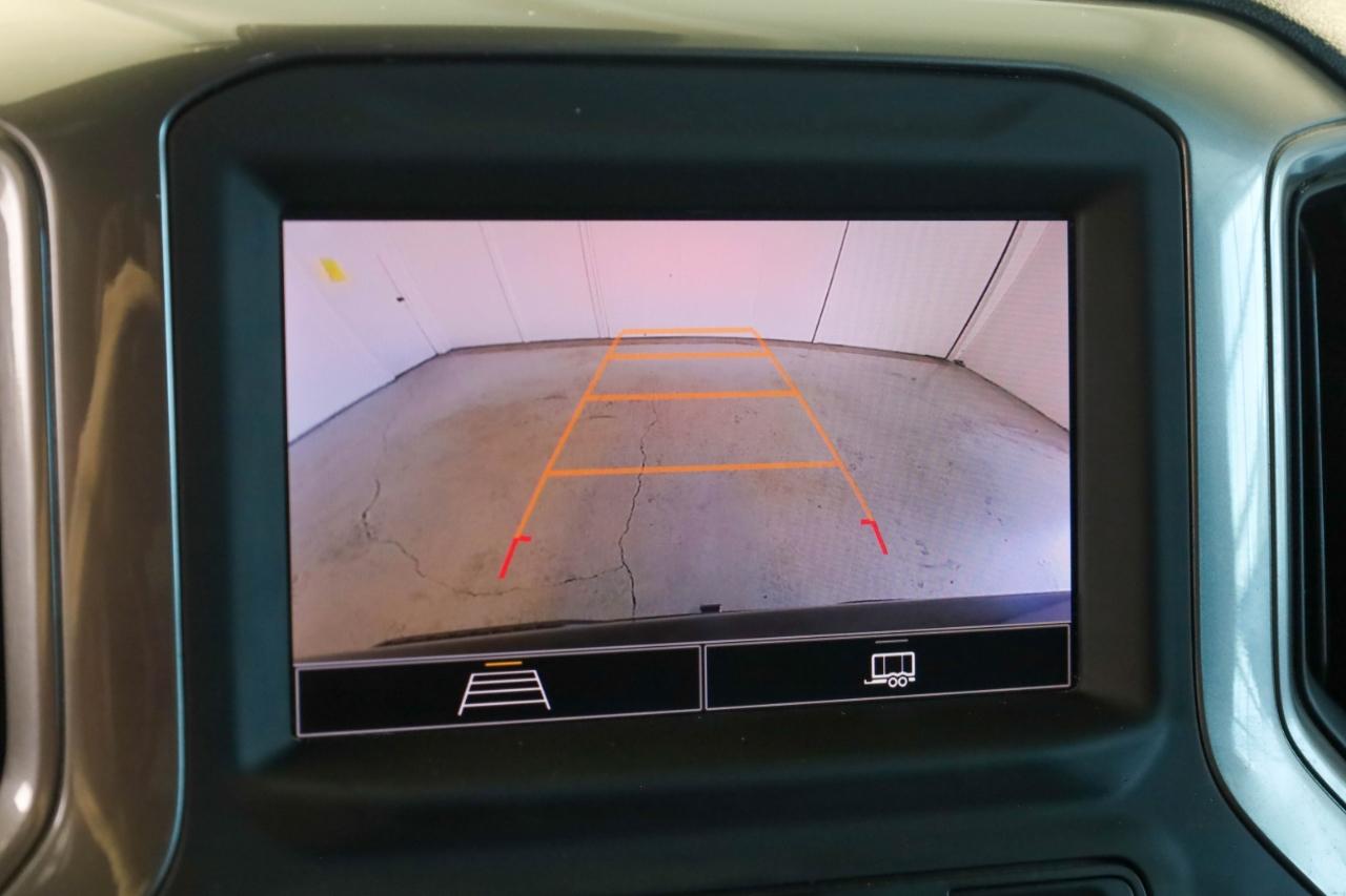 Chevrolet Silverado 1500 4WD Crew Cab 147" Custom 2024