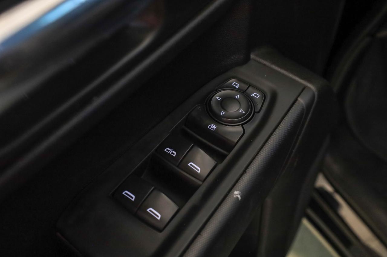 Chevrolet Silverado 1500 4WD Crew Cab 147" Custom 2024