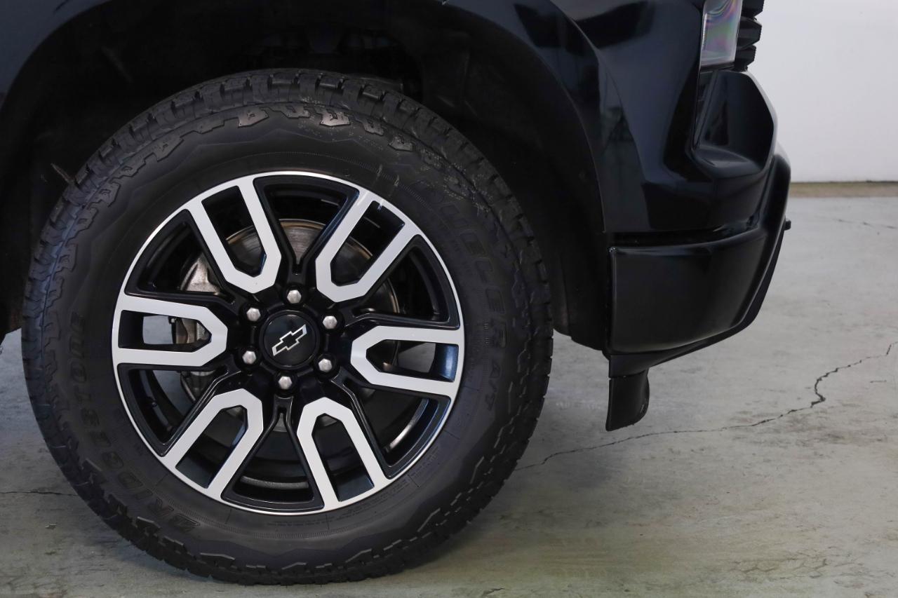 Chevrolet Silverado 1500 4WD Crew Cab 147" Custom 2024