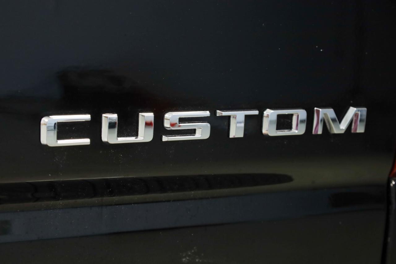 Chevrolet Silverado 1500 4WD Crew Cab 147" Custom 2024