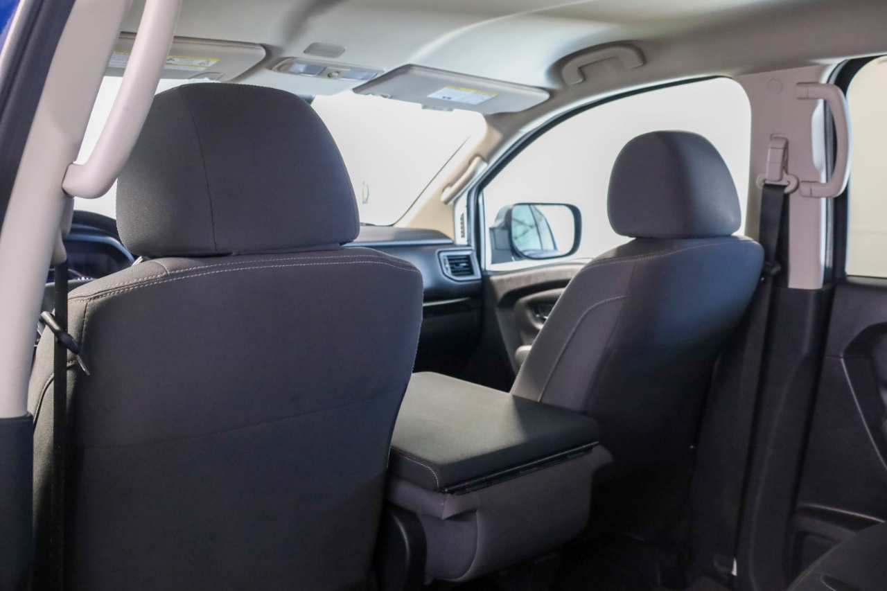 Nissan Titan 4x4 Crew Cab SV 2022