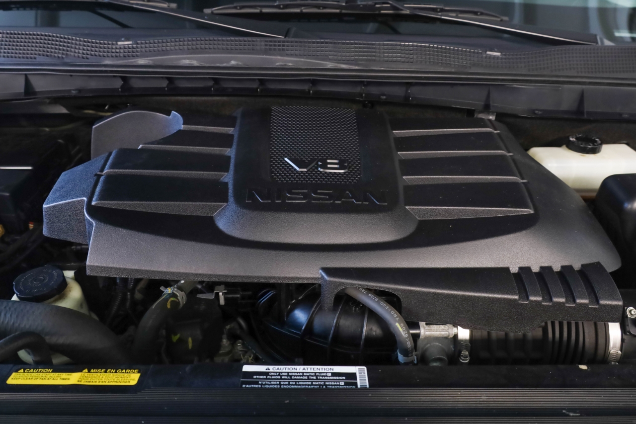 Nissan Titan 4x4 Crew Cab SV 2022